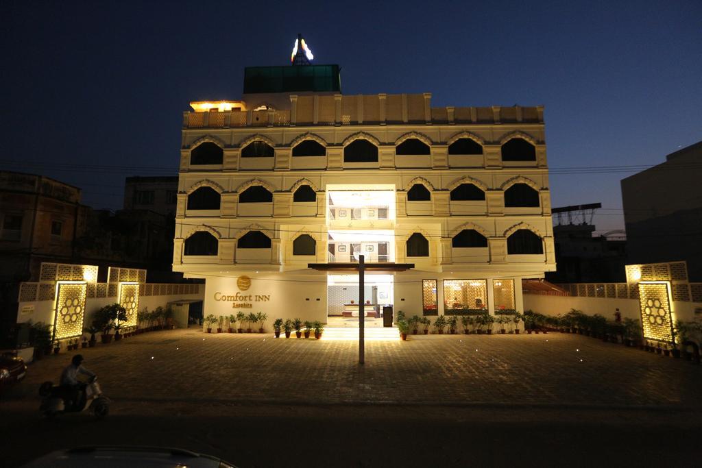 Comfort Inn Sapphire - A Inde Hotel Jaipur Dış mekan fotoğraf